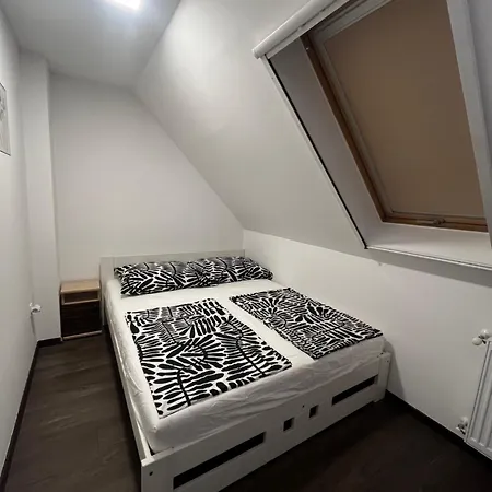 Apartment Rediapartmanok *