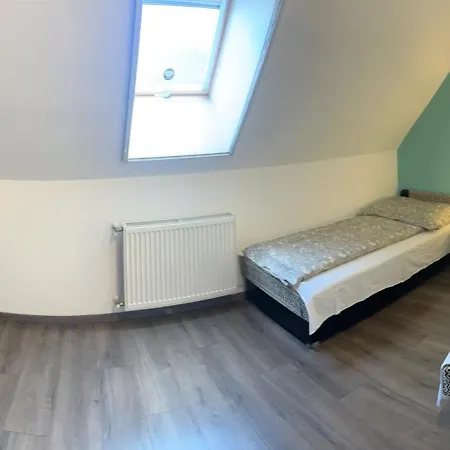 Rediapartmanok Apartment *