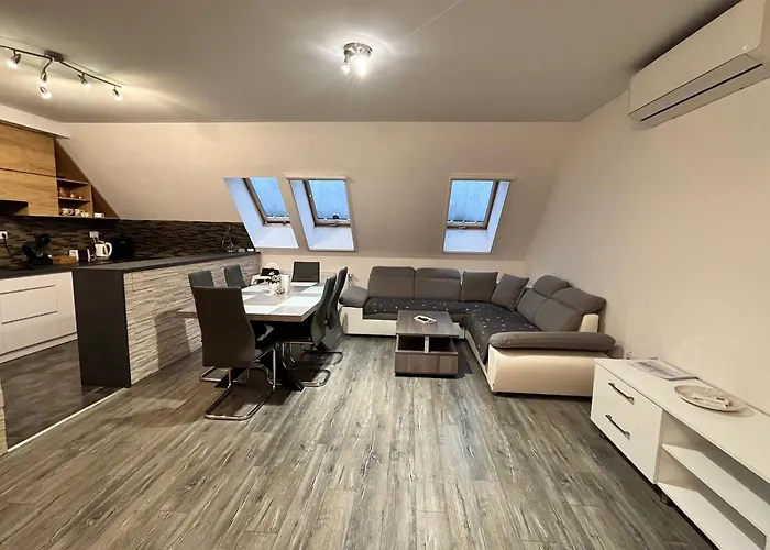 Rediapartmanok * Budapest