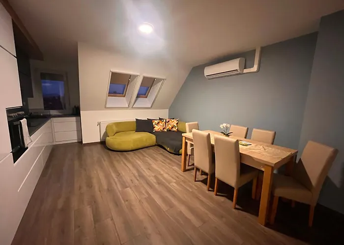 Rediapartmanok Apartament *